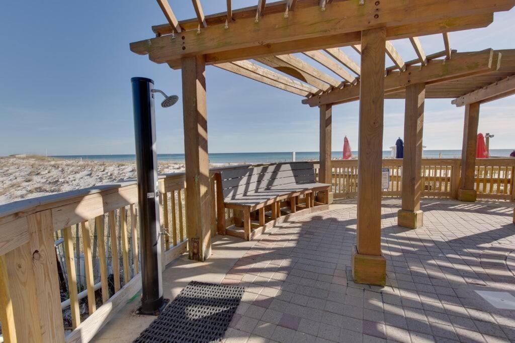 Pelican Beach Resort-Walkout Unit-On The Beach Дестин Экстерьер фото