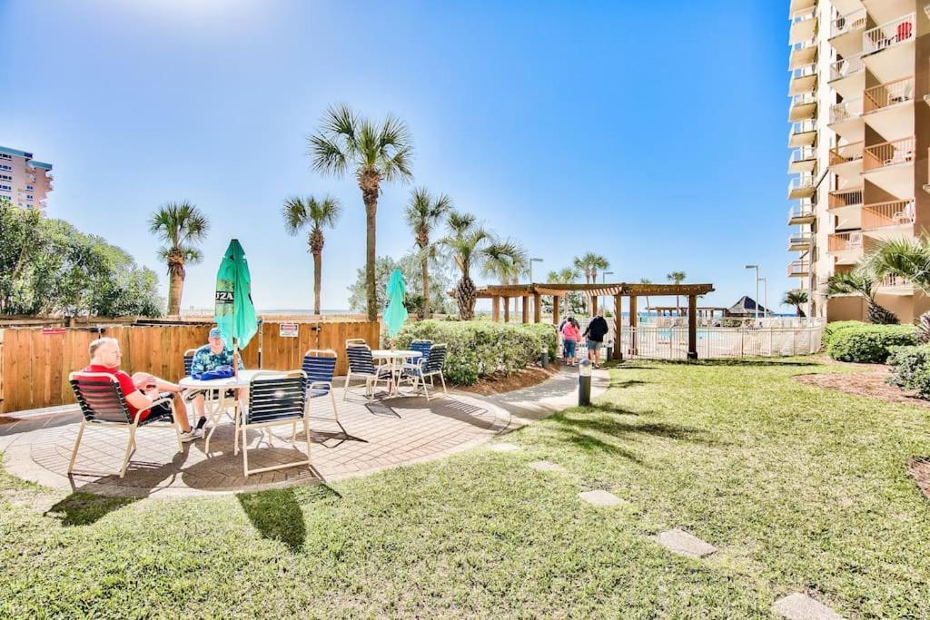 Pelican Beach Resort-Walkout Unit-On The Beach Дестин Экстерьер фото