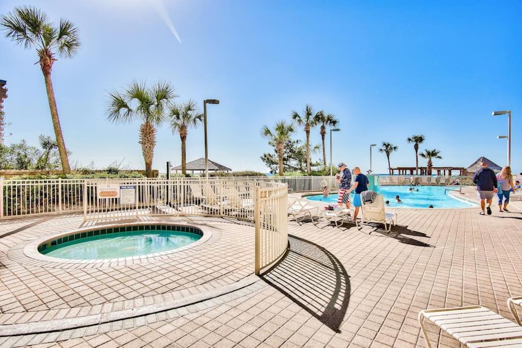 Pelican Beach Resort-Walkout Unit-On The Beach Дестин Экстерьер фото