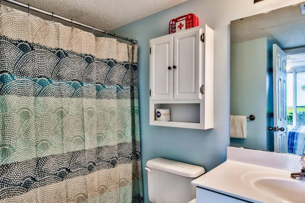 Pelican Beach Resort-Walkout Unit-On The Beach Дестин Экстерьер фото